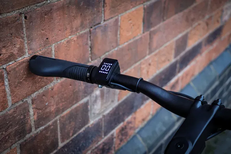 Falcon Zone Black E Hybrid-3