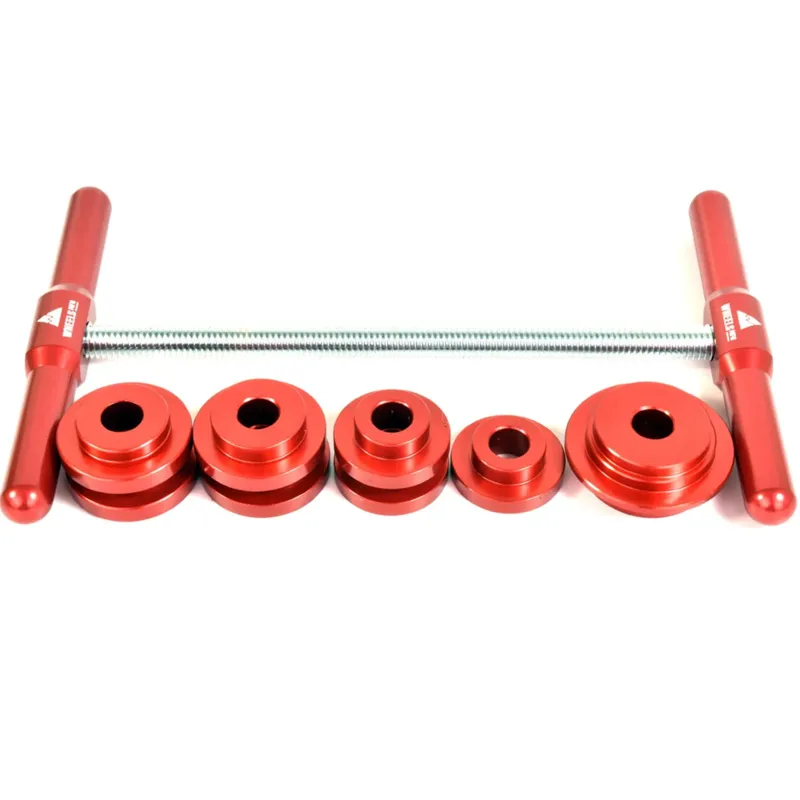 Wheels Manufacturing Bottom Bracket Essential Kit in Red
