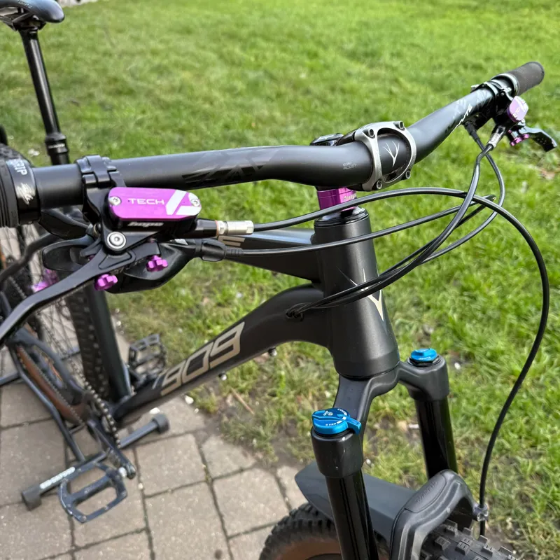 Staff Owned Whyte 909 - Upgraded -2