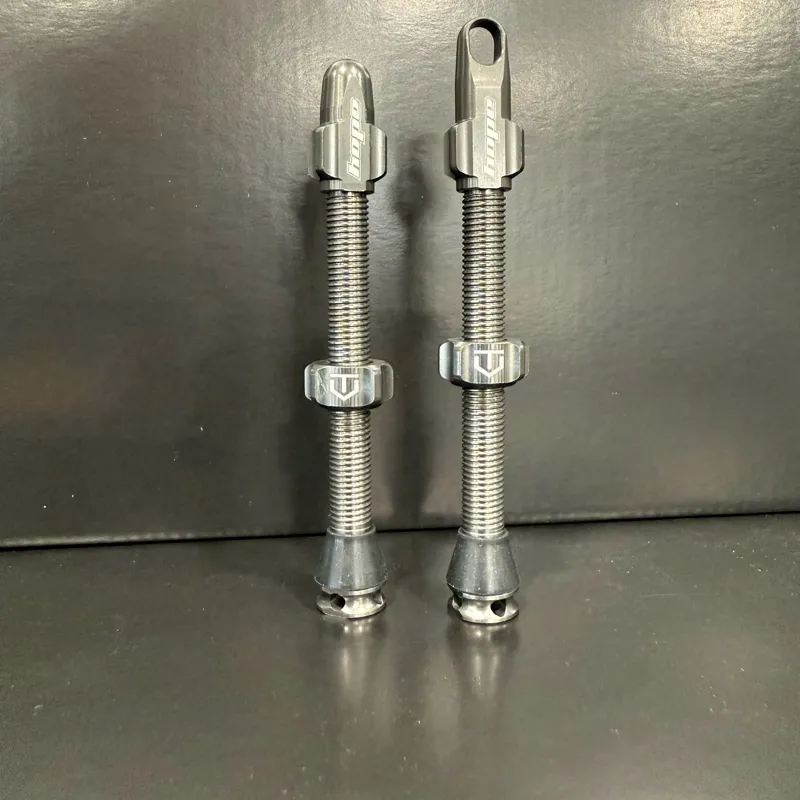 Hope Tubeless Valve Pair - 60mm - Smoke